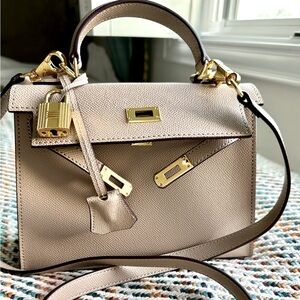 New crossbody leather mini bag